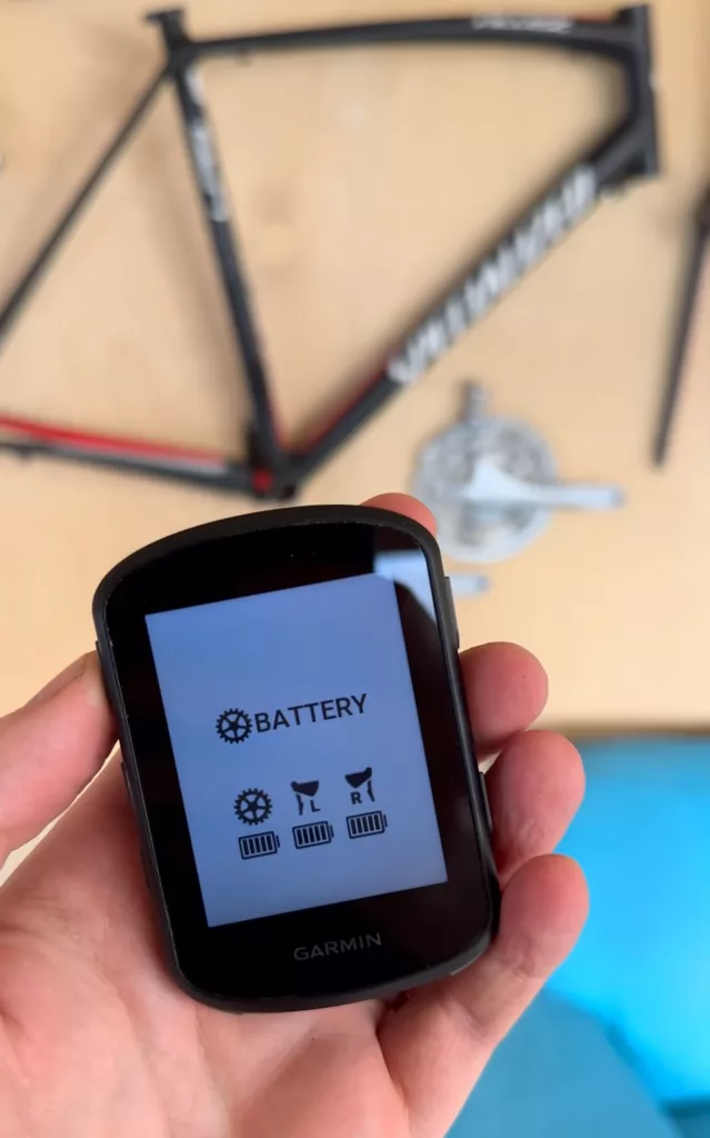 Garmin Edge displaying battery status of Di2