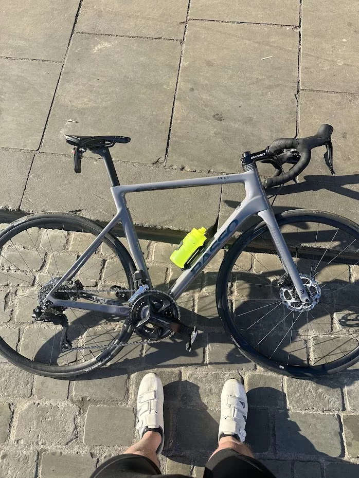 Basso astra with Shimano 105 di2 groupset